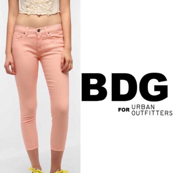 BDG Denim - UO BDG mid rise Twig Grazer Jeans light pi…